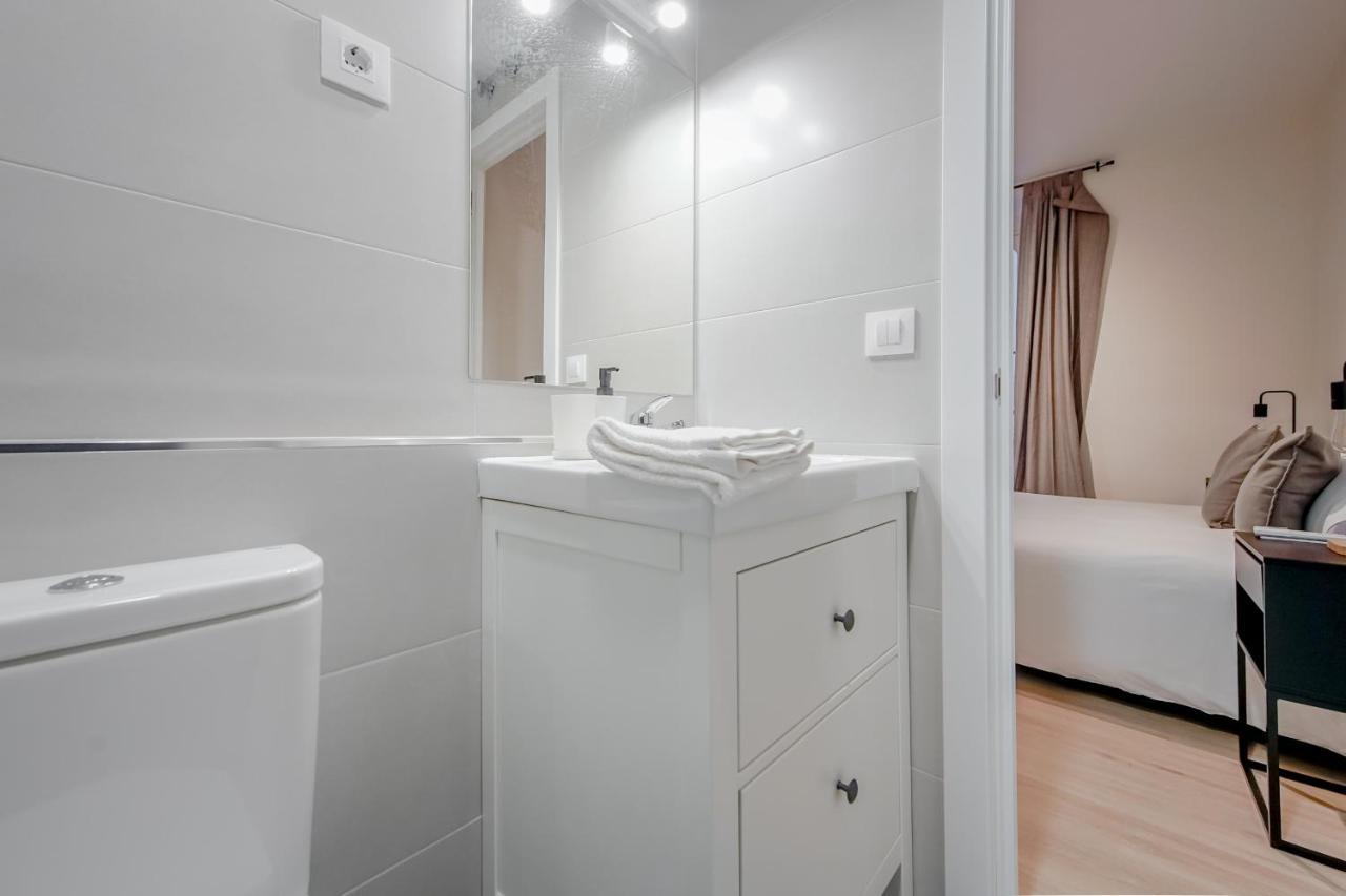 Cozy&New Apartment Para 6Pax En La Plaza De Tirso マドリード エクステリア 写真